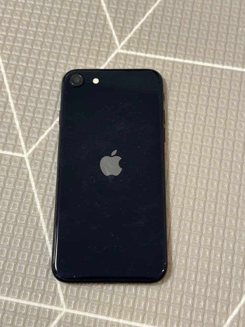 〈バッテリー最大容量97%〉iPhoneSE 第3世代 64GB SIMフリー