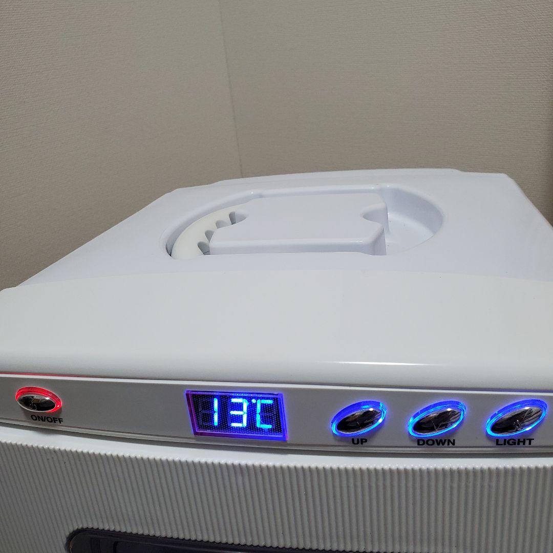 ポータブル保冷温庫 XHC-25 白 車載 車中泊 家庭用 25L 極美品