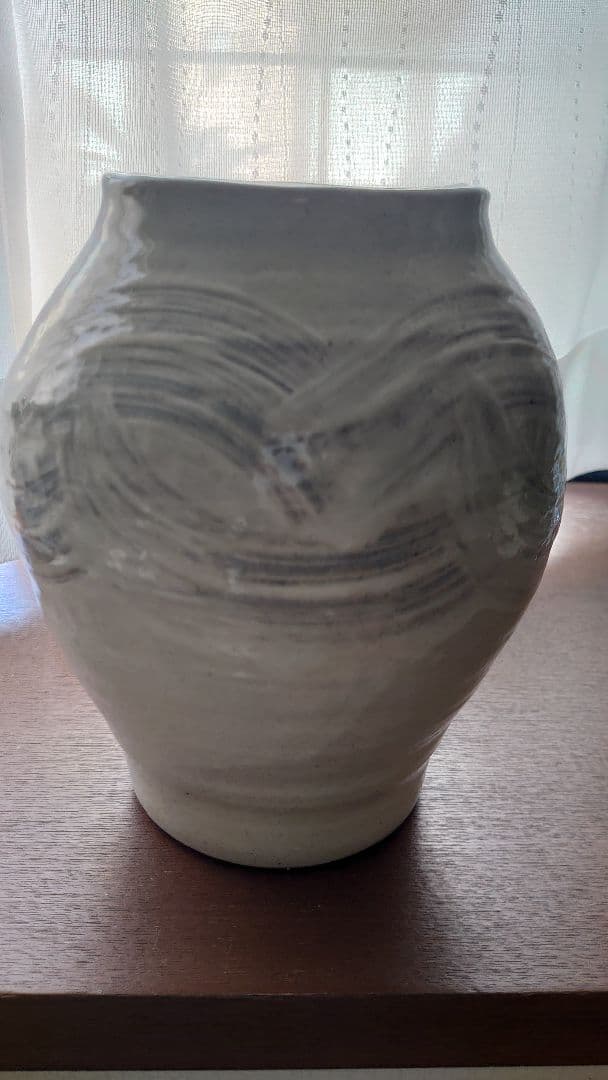 2000年陶製花瓶 白とグレー