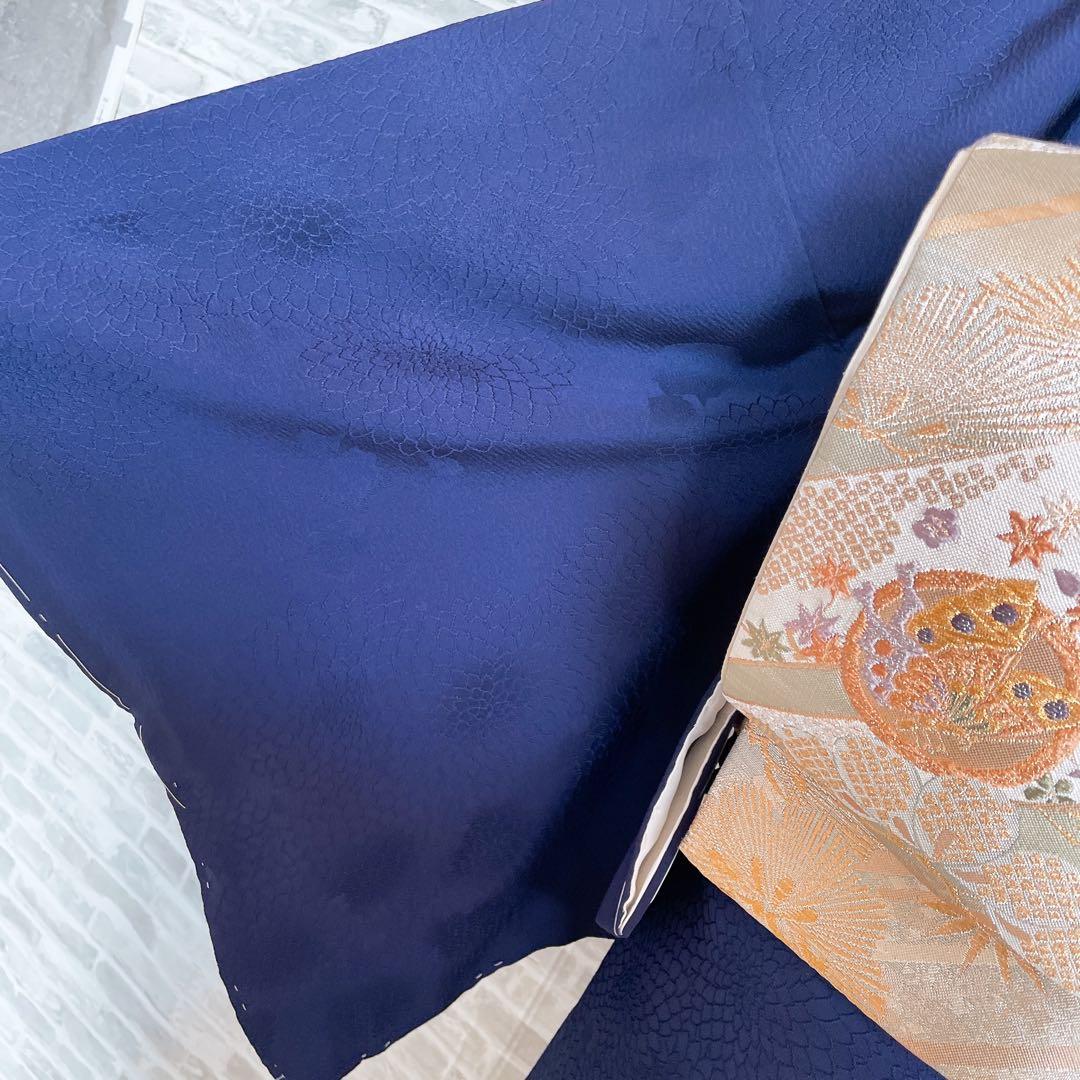 色無地　狢菊　地紋　紺色　躾糸付き　丸に片喰　シンプル　礼装　I1