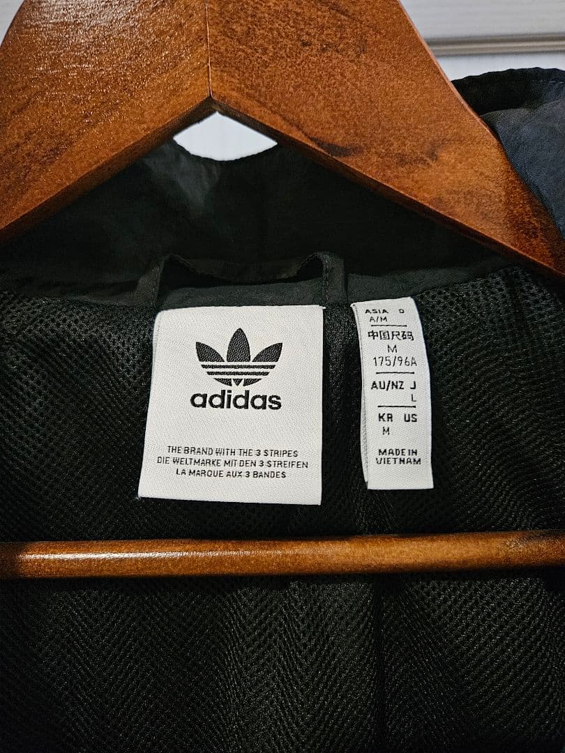 adidas Originalsニューカッスル・ユナイテッドFCトラックトップ